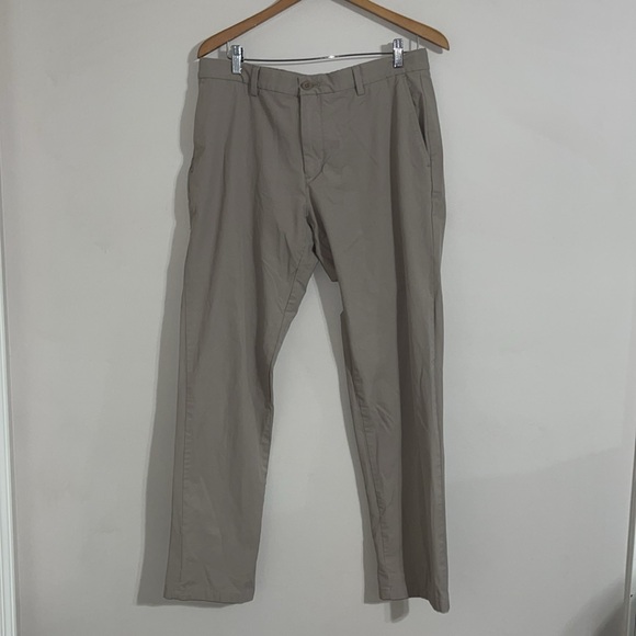 Vineyard Vines Other - Vineyard Vines on the go pants 34x32